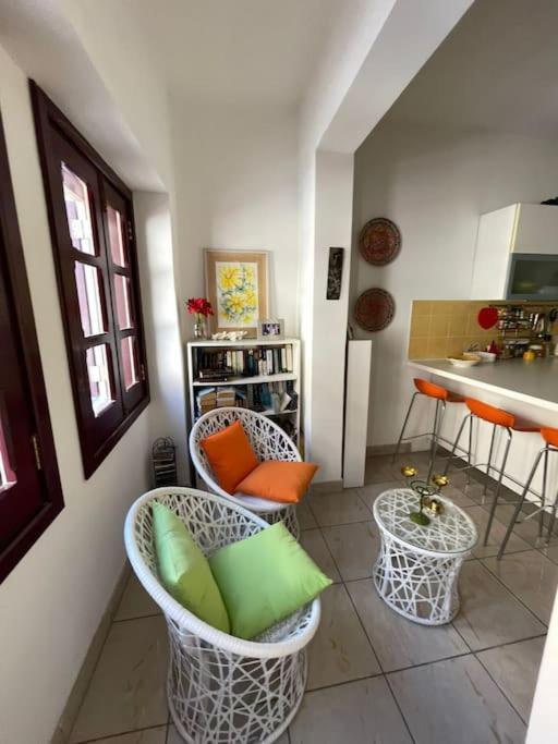Lovely, Modern, Bright Maisonette. Heart Of スリーマ エクステリア 写真